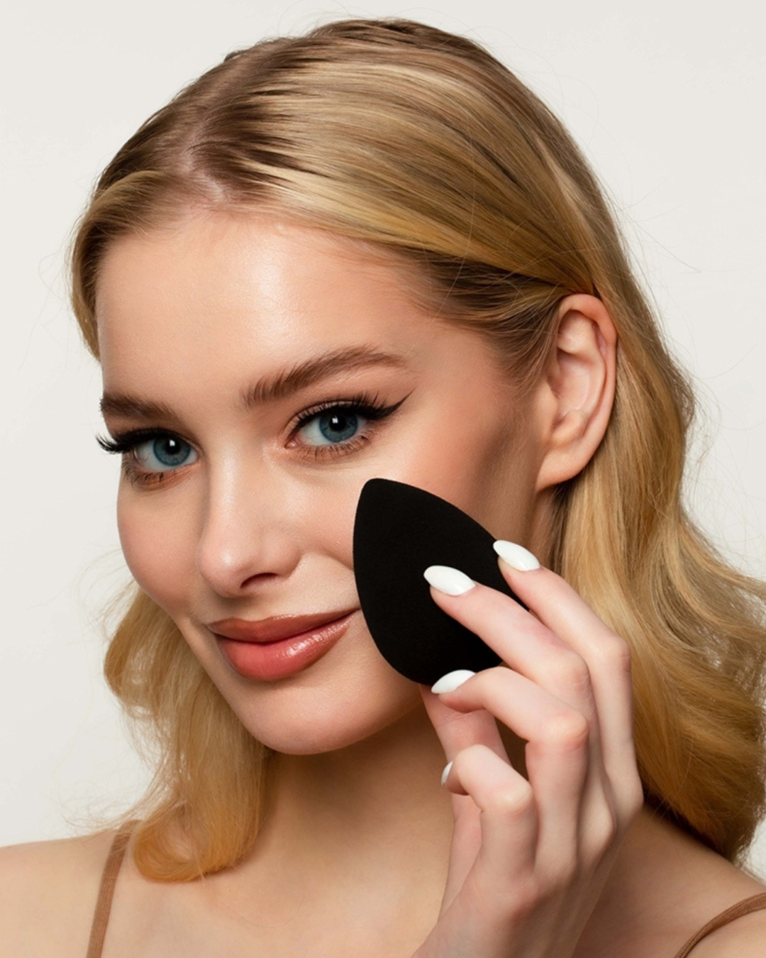 Shik Make-up sponge Graphite